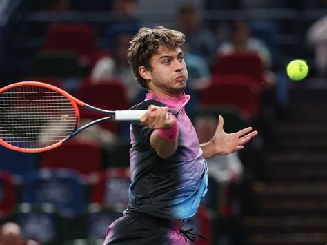 Flavio Cobolli Batte Wawrinka In Set E Si Regala Il Turno Con