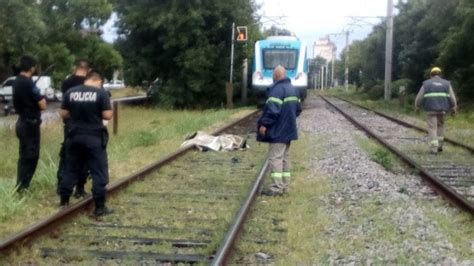 Línea Roca Servicio limitado por suicidio a la altura de la calle