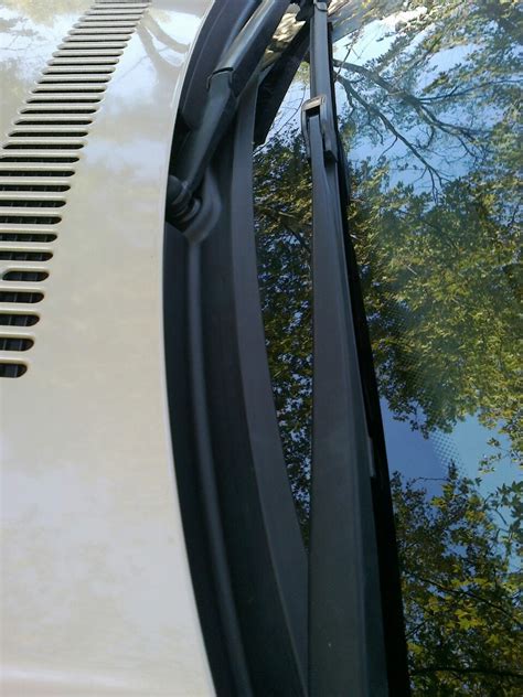 зимние тапки, накладка лобового стекла. — BMW 3 series Coupe (E46), 2 л ...
