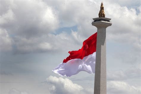 Bendera Pusaka Diarak Dari Monas Ke Istana Republika Online