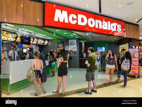 Mcdonald's Londrina - Mcdonalds Londrina Brazil Mcdonalds Brazil Hi Res Stock Photography