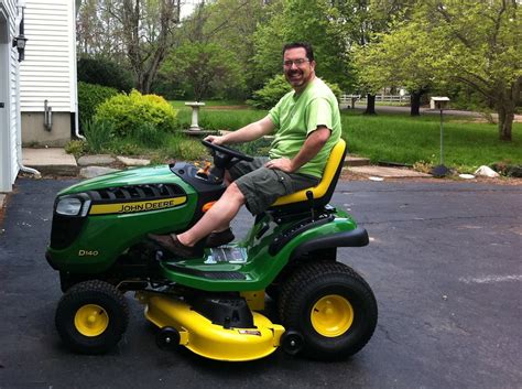 John Deere D140: Specs, Engine, Transmission, Dimensions