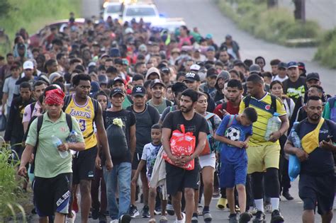 Caravana De Migrantes Sale De Chiapas Hacia La Ciudad De M Xico Con La