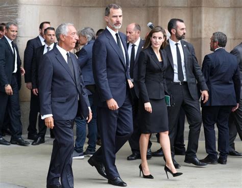 Rainha De Espanha Look De Letizia Deixa Roupa Interior Vis Vel