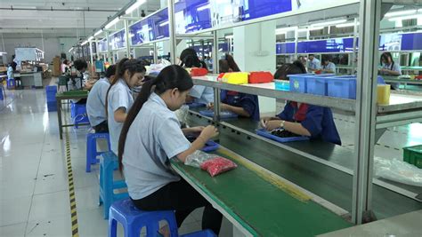 China - October 2013: Chinese Workers Producing PCBs On Modern Factory ...