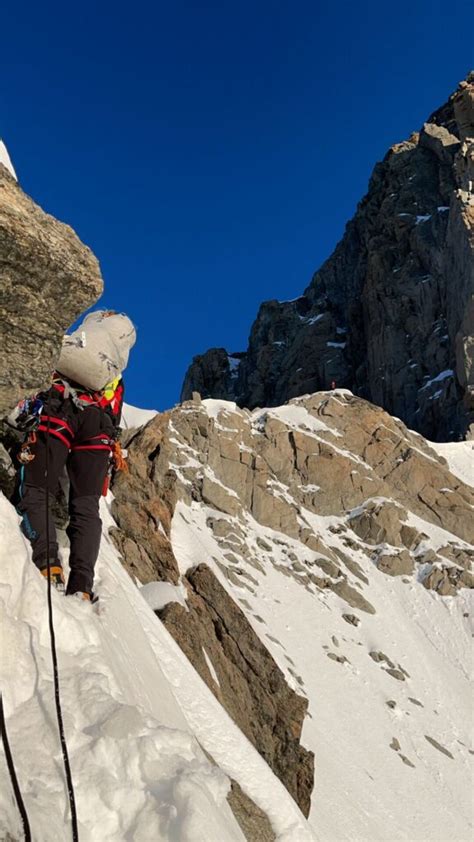 Recuperati I Due Alpinisti Bloccati Da Ieri Sul Monte Bianco Aostasera