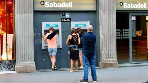 Cómo sacar dinero del cajero sin tarjeta en Bankia ING BBVA y otros 6