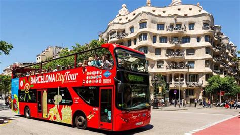 Barcelona Sagrada Familia Batlló Park Güell y Recorrido en Autobús