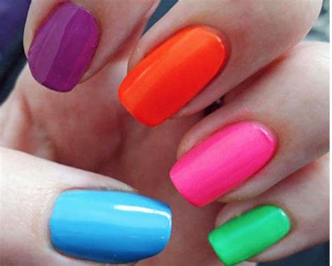 Sunglasses Encouraged For This Vibrant Nail Art Neon Nails Vibrant