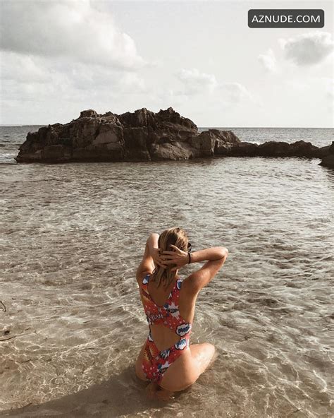 Adriana Abenia Sexy Underwear Bikini Swimsuit Photos Collection AZNude