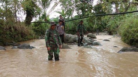 Cuaca Ekstrem Jadi Kendala Pencarian Korban Longsor Di Nias Selatan