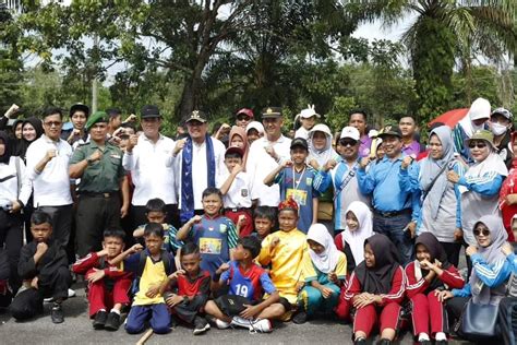 Bupati Bungo H Mashuri Sp Me Buka Ajang Talenta O Sn Fls N Dan Gsi