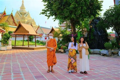 Emocionante Excursión en Tuk Tuk por Bangkok Privada y Todo Incluido