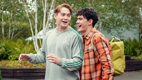 Heartstopper Fans React To Charlie And Nick S Beautiful Sex Scene