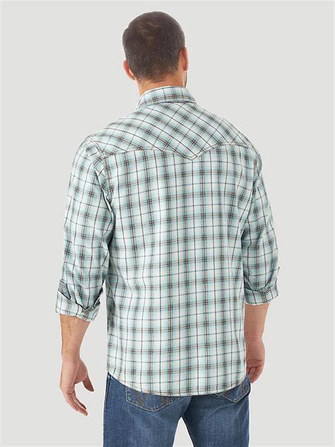 Mens Wrangler Retro® Premium Long Sleeve Western Snap Plaid Shirt