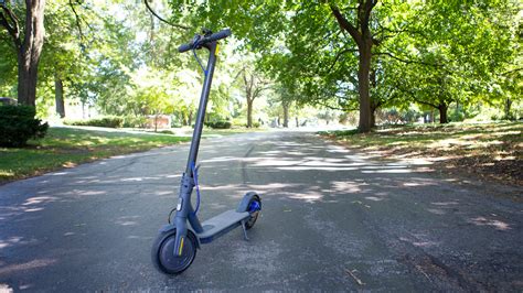 Xiaomi Mi Electric Scooter Review Light And Easy Riding T