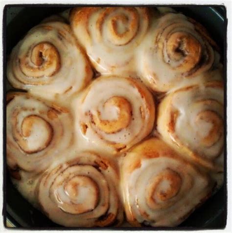 Pioneer Womans Cinnamon Rolls White Lights On Wednesday Food