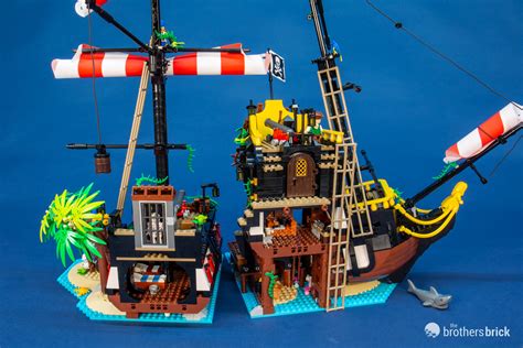 LEGO Ideas 21322 Pirates of Barracuda Bay - Review - hPmIe-45 - The Brothers Brick | The ...