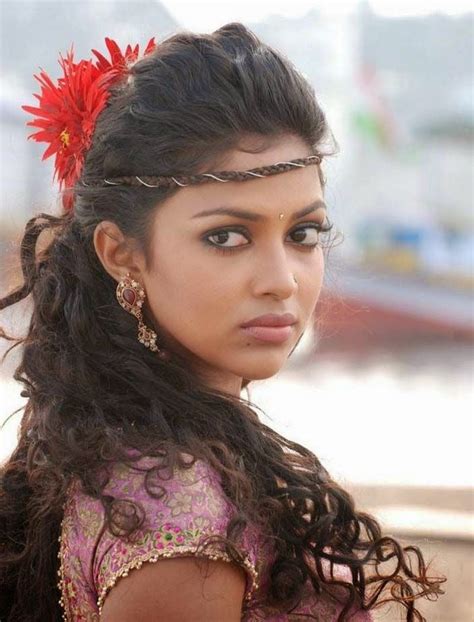 Amala Paul Hot Seducing Saree Stills Sexy Photo Collection In Amala Paul Hot Amala Paul