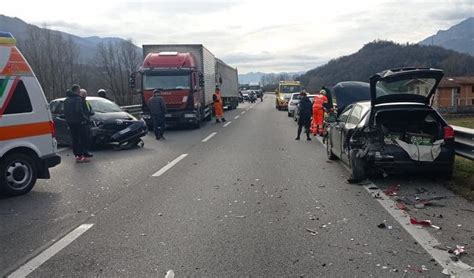 Incidente Stradale Sulla Statale 42 A Darfo Due Feriti Gravi