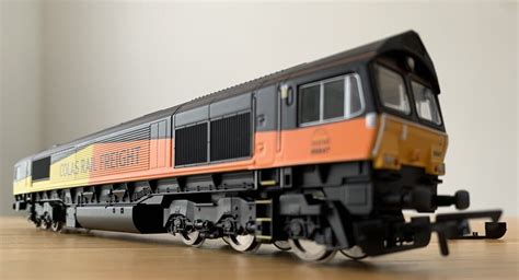 Hornby Class 66 R3787 00 Gauge Colas Rail Freight Diesel Locomotive Ebay