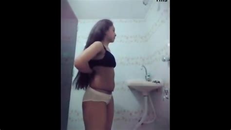 Bangladeshi Girls Selfshoot Nude Shower