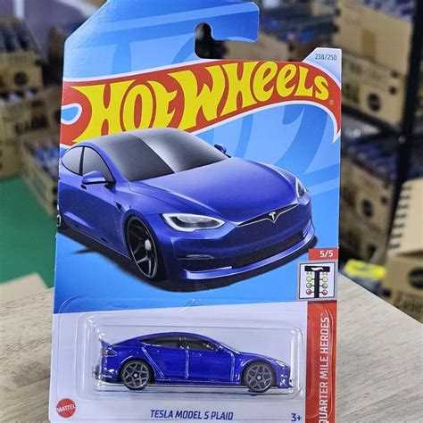 Jual Hot Wheels Tesla Model S Plaid Free Extra Box Shopee Indonesia