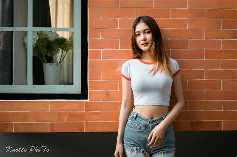 Hot Girl Pitcha Srisattabuth