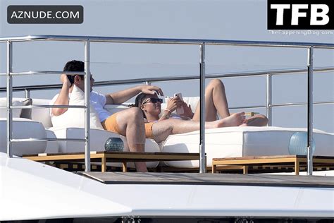 Sofia Richie Sexy Seen In A Hot Bikini While On Vacation With Her Boyfriend Elliot Grainge In St