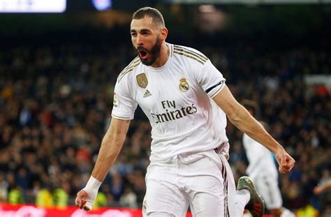 Striker Karim Benzema Reaches 100 Champions League Games For Real Madrid