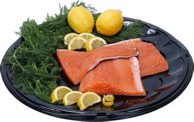 How to Bake Salmon Skin-Side Down | LIVESTRONG.COM