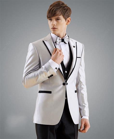 Shinny Champagne Groom Tuxedos Peak Lapel Groomsmen Wedding Dress Fashion Man Jacket Blazer