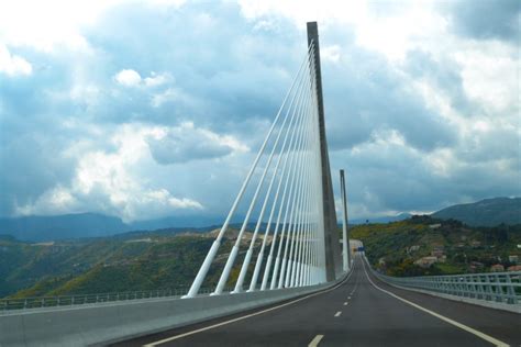 Viaducto sobre el río Corgo Metalesa