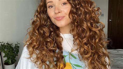 How To Style Wavy Curly Hair At Night When Its Wet