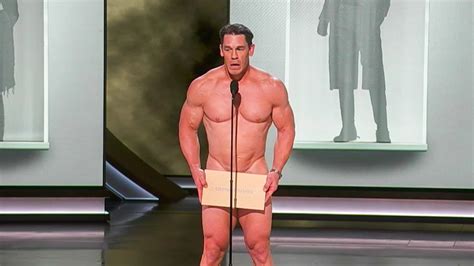 Oscars 2024 Έσκασε γυμνός στη σκηνή ο John Cena σοκάροντας τους πάντες