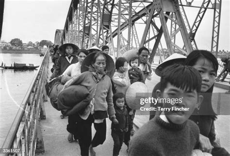 Vietnam War Refugees Photos and Premium High Res Pictures - Getty Images