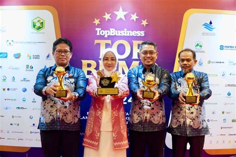 Bupati Sri Juniarsih Raih Anugerah Top Pembina Bumd Tiga Kali