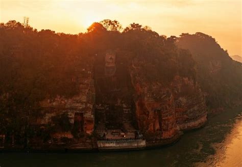 "Leshan Giant Buddha" Images – Browse 543 Stock Photos, Vectors, and Video | Adobe Stock