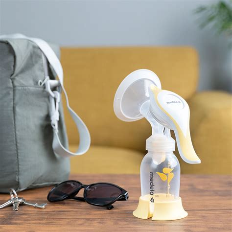 Harmony Manual Breast Pump Medela Malaysia