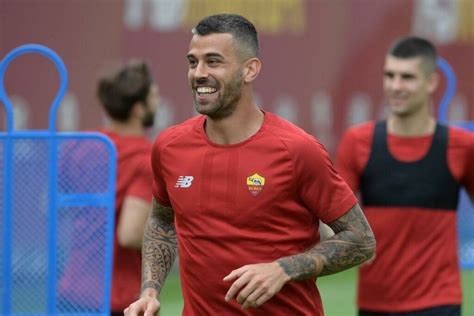 La Roma Inizia A Valutare Eventuali Alternative A Spinazzola Per La