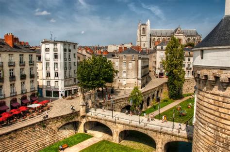 Billets de bus Angers Nantes Aéroport BlaBlaBus Ouibus dès 5