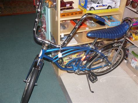Vintage Schwinn Sting Ray With Banana Seat In Blue Schwinn Bicycles