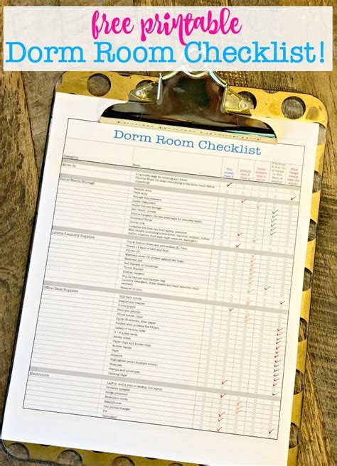 Dorm Room Checklist {free printable! } / 20+ Organized Dorm Room Ideas ...