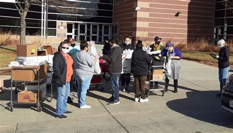 From kitchens to curbside: Feeding Longmont’s children - The Longmont ...