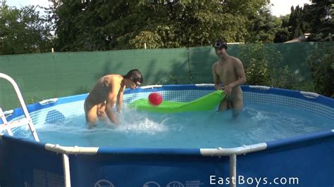 In Piscina Gay Twink Porn XHamster
