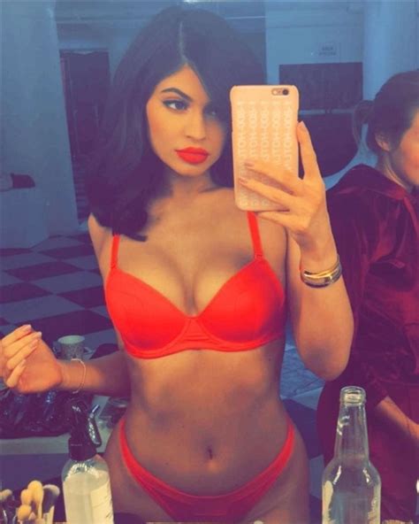 Kylie Jenner Nude And Sexy The Fappening 5000 Hot Sex Picture