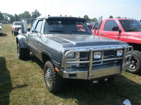 1st Gen Cummins Dually 4x4