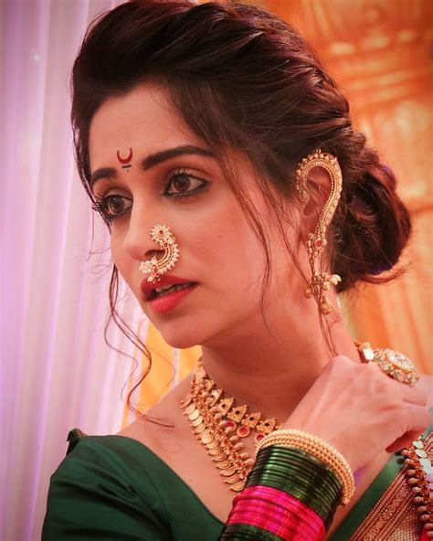 Dipika Kakar Bonito Gorgeous Marathi Red Saree Sonakshi