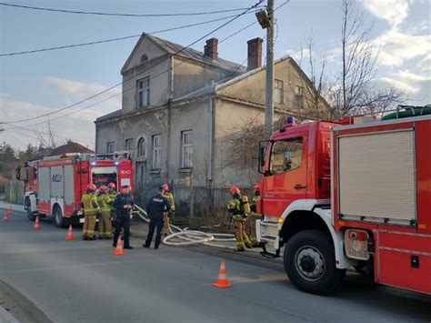 Gorlice Pożar pustostanu na Szpitalnej Na miejscu kilka jednostek