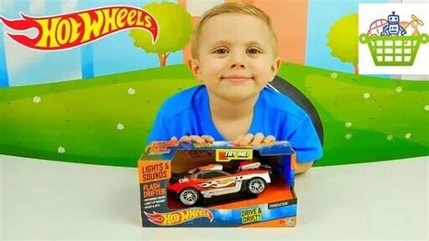 Hot Wheels большая интерактивная машинка и Даник Новая Машинка Хот Вилс для ребёнка Смотреть